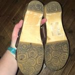 Uggs wood & leather size 7 sandals Photo 3
