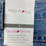 Fashion Bug  Secret Slimmer Denim Crop Capri NWT Size 6 Photo 3