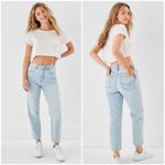 American Eagle  AE Mom Jeans in Light Wash Size 16 Photo 1