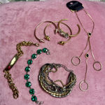 Lot of 7 Bracelets Mixed Metals Gold Silver Green Black Costume Jewelry Set Photo 0
