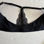 Lively Front Close T Photo 7