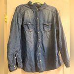 Torrid  Taylor Medium Wash Chambray Denim Button-Down Shirt - size 1 Photo 0
