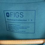 FIGS  Olive Green Short Sleeve Pocket Medical Scrub Top S Photo 2