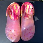 Crocs CLASSIC TRANSLUCENT MARBLED CLOG Orange/Pink Women’s Size 11 Men’s Size 9 Photo 3