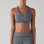 Lululemon Women’s Invigorate Sports Bra in White/Black Size 8 Photo 0