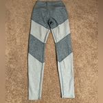 Alo Yoga Alo Sheila High-Rise Alosoft Leggings‎ Photo 2