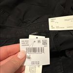 American Eagle NWT Barrel Pants Black Mid-Rise Size 6 Short Photo 3