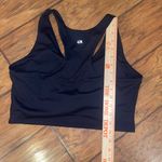 Gap TWO Fit Black V-Neck cropped Tank Top sports bras size XL Photo 4