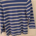 Carlisle Knit Top Women's 3/4 Sleeve Stretch. Size medium. Blue striped Photo 5