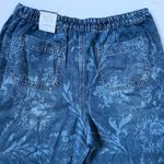 Talbots Women's Wide Leg Crop Jeans Size 14 Floral Denim Blue TENCEL - NWT Photo 9
