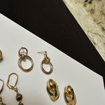 Lot Of 6 Pierced Stud / Dangle Drop Earrings Gold Tone And 1 Two Tone Photo 1