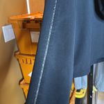 Gymshark  Cropped Hoodie Black Pull Over Sweatshirt Zipper Accents Size Medium Photo 7