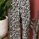 ZOVEN TROUSER IN 90'S ZEBRA BLACK AND WHITE Photo 2