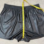 Good American  Better Than Leather Shorts‎ Womens Size 6 / 3XL Black Pull On Photo 9