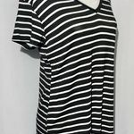 Adam Levine Essentials V-Neck Tee - Medium, New! Photo 1