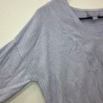 Barefoot Dreams 186.  V-Neck Sweater - Light purple size medium Photo 2