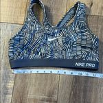 Nike  Pro Dri Fit Sports Bra - Grey and White Pattern Size Medium Photo 6