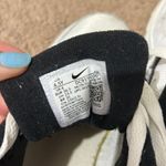 Nike Air Max Shoe Photo 3