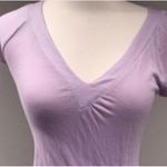 EXPRESS  Lilac Purple V-neck T-shirt Photo 3