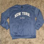 SheIn Crewneck Sweatshirt Photo 0