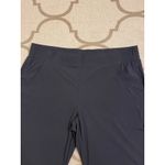 Eddie Bauer  Women’s Traveler Ankle Pull On pants, black, size large Photo 14