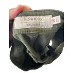 Torrid Olive Green Twill Shorts Button Fly Pockets Plus Size 26 Photo 5
