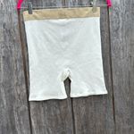 Adidas NWT Woman’s BRAMI Cream and Tan Ribbed Biker Shorts Size XL Flexi Comfy Photo 4