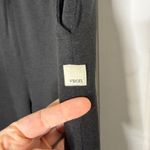 Vuori  Women's Halo Essential Wide leg Pant Medium Heathered Grey Black Photo 6