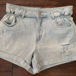 Vanilla Star Jeans Vanilla Star Mom Denim Jean Shorts Paper bag Waist‎ Light Wash Size 14W Photo 0