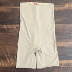 Spanx  shape wear shorts size L Photo 0
