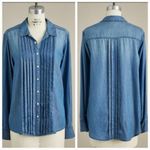 ✨Sundance Catalog TESSA Chambray Sz Large Shirt Pearlized Button✨ Blue Photo 5