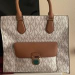 Michael Kors Handbag Photo 0