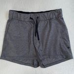 Lululemon On The Fly Shorts Luxtreme Size 6 Heathered Gray 2.5” Inseam Photo 0