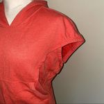 Zella Voyager Short Sleeve Hoodie w/front pocket and elastic cap sleeves medium Photo 1