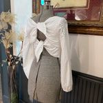 Gianni Bini GB  Cropped Eyelet Open Tie Back White Cropped Top - Sz M 💕🎀 Photo 7