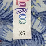 LuLaRoe NWT  Blue Floral Top Sz S/XS US 4 Short Sleeve Classic T Shirt Blouse Photo 9