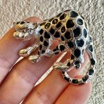 Silver tone and black jaguar brooch Photo 0