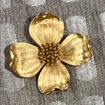 Trifari Crown Golden Tone 1960’s Vintage Floral Dogwood Blossom Brooch Pin Photo 0