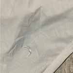 Classic White Sleeveless Top for Women Size M Photo 2