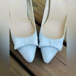 Stylish stiletto heel pump 🌹 White Size 9 Photo 1