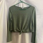 Iris Women’s Green Long Sleeve Crop Size M Photo 1