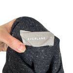 Everlane Donnegal Cashmere Shrunken Sweatshirt in Charcoal Photo 8