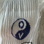 Outdoor Voices Graphic Crew Socks NWT 2 Pairs White RecKnit Size S/M Photo 4