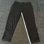 Yogalicious  Super Sexy Work Out Capris Medium Photo 0
