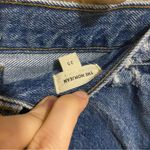 Madewell  The Mom Jean Medium Wash size 25 Photo 5