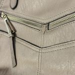 Jessica Simpson  handbag Photo 14