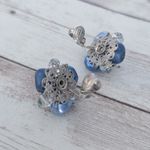 Vintage Clip On Earrings Stunning Shades of Blue/Iridescent Blue Photo 5