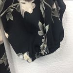 Winwin  Black Floral Print V-Neck Romper Size Small Photo 3