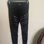 Alo Yoga  | Lineal Airbrush Stripe Leggings- Size XS Photo 7