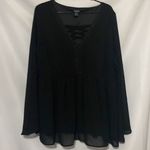 Torrid WO SIZE 2(18/20)Black V-Neck FLOWY lined Blouse with Lace Detail EUC Photo 6